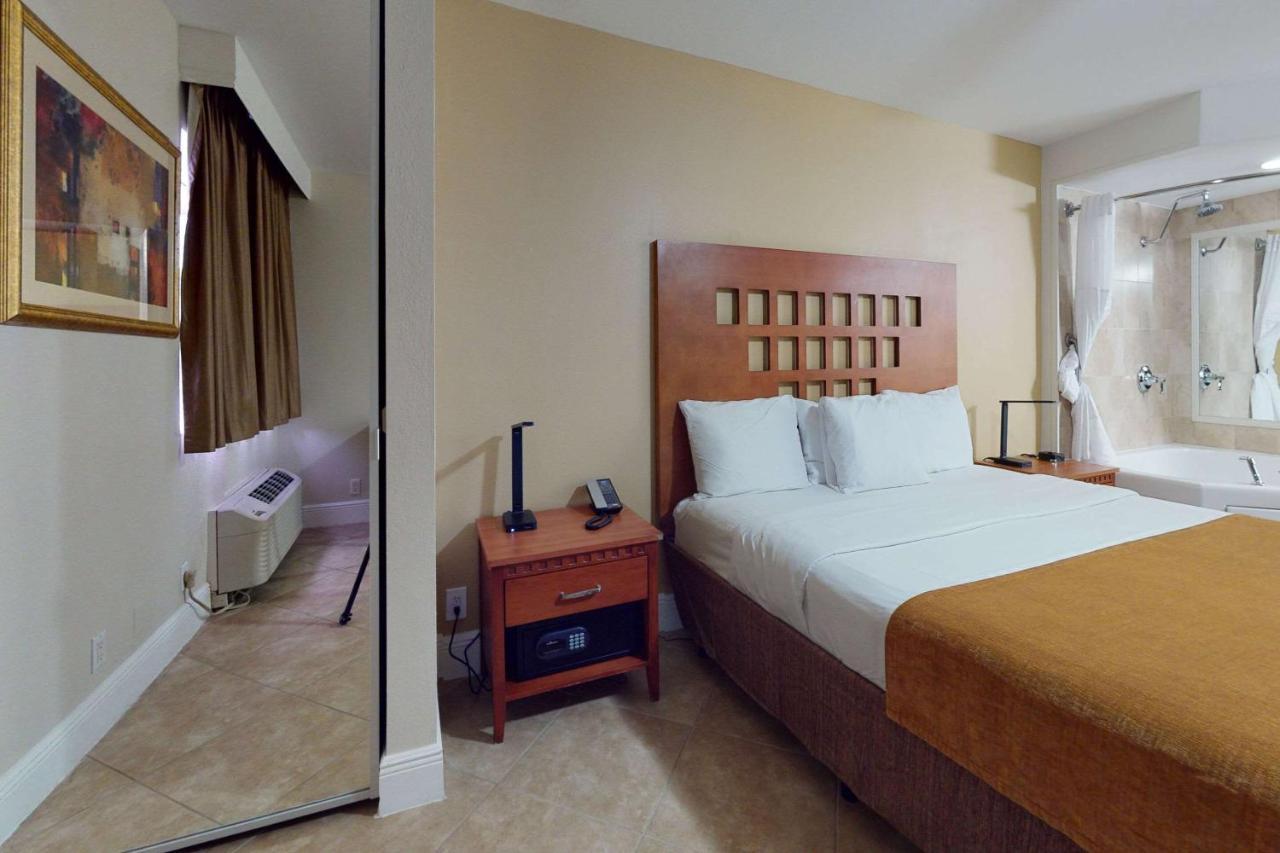 Rodeway Inn&suites Lauderdale Airport&cruise Port 3* Fort Lauderdale
