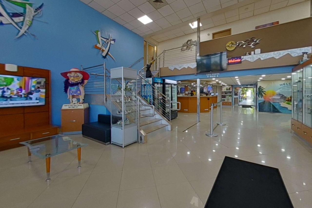 Hotel Rodeway Inn&suites Lauderdale Airport&cruise Port