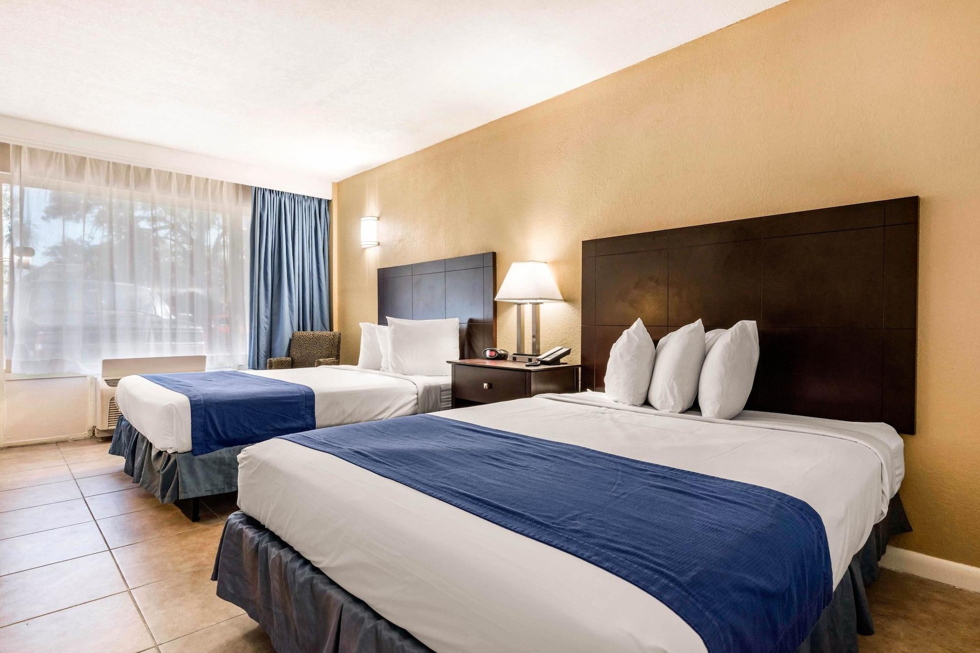 Rodeway Inn&suites Lauderdale Airport&cruise Port