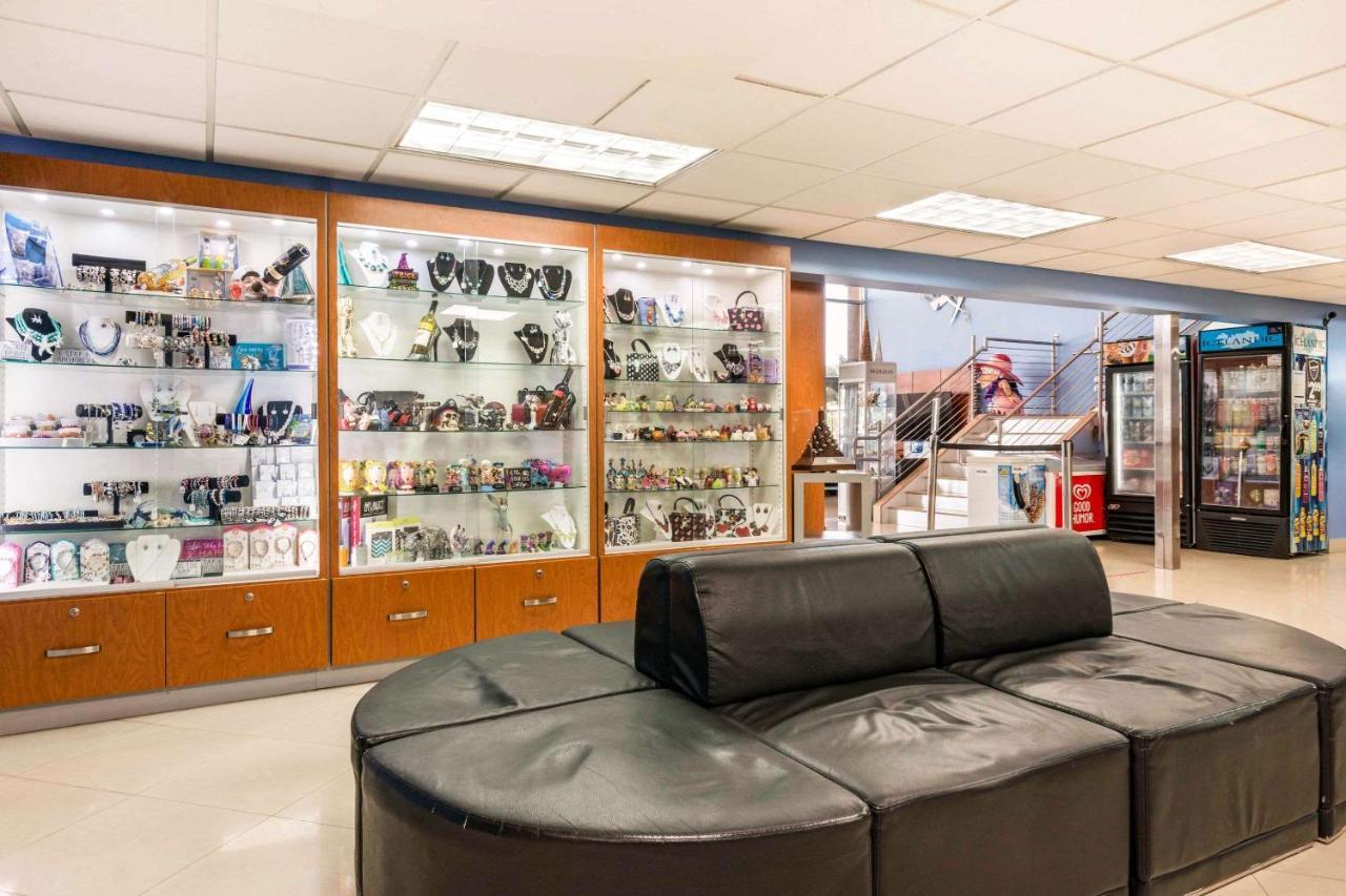 Rodeway Inn&suites Lauderdale Airport&cruise Port Hotel