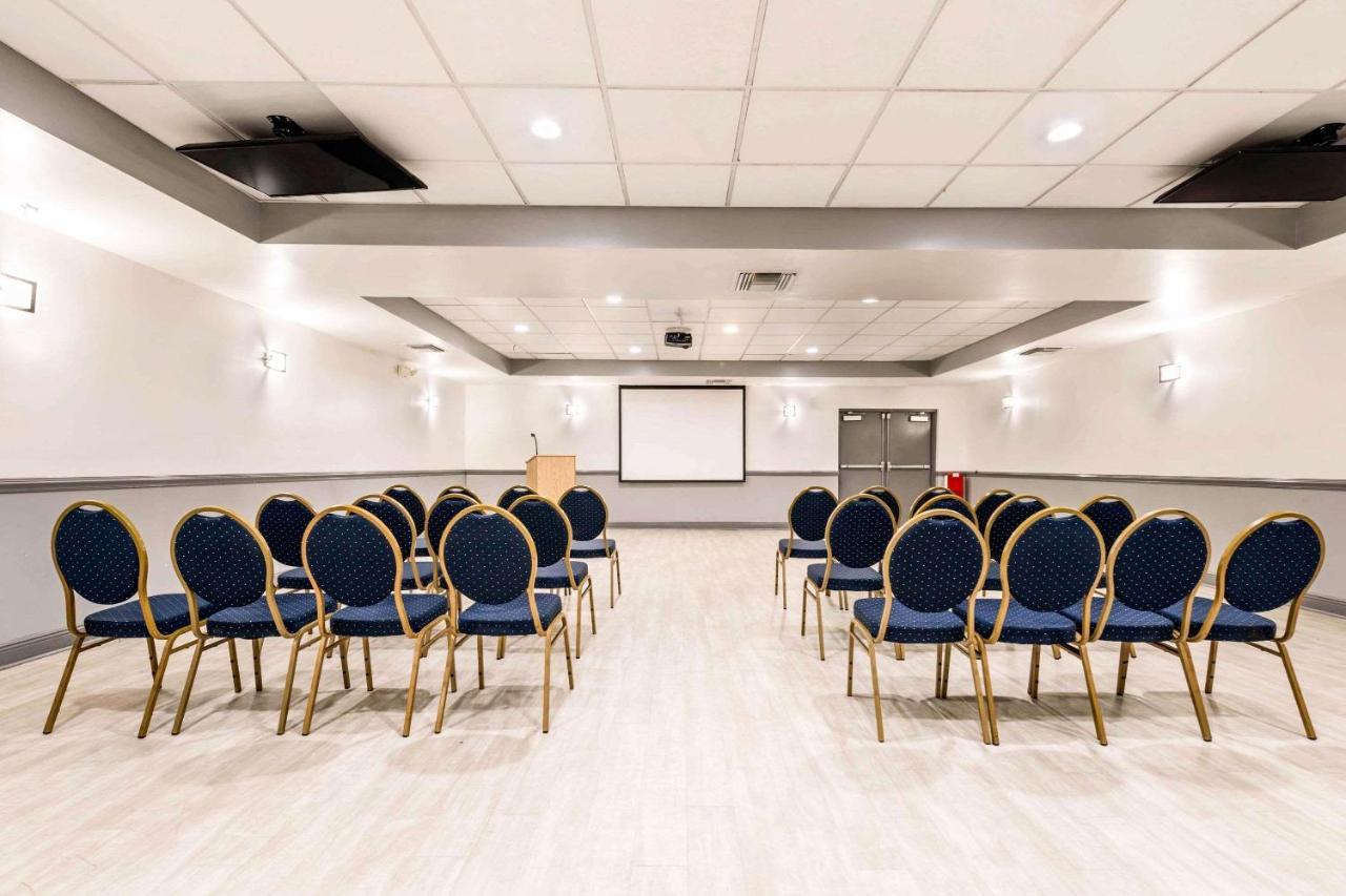 Hotel Rodeway Inn&suites Lauderdale Airport&cruise Port Fort Lauderdale
