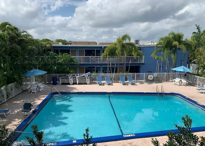 Rodeway Inn & Suites Fort Lauderdale Airport & Cruise Port