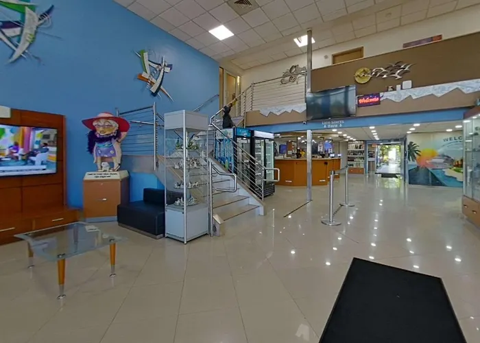 Rodeway Inn & Suites Fort Lauderdale Airport & Cruise Port