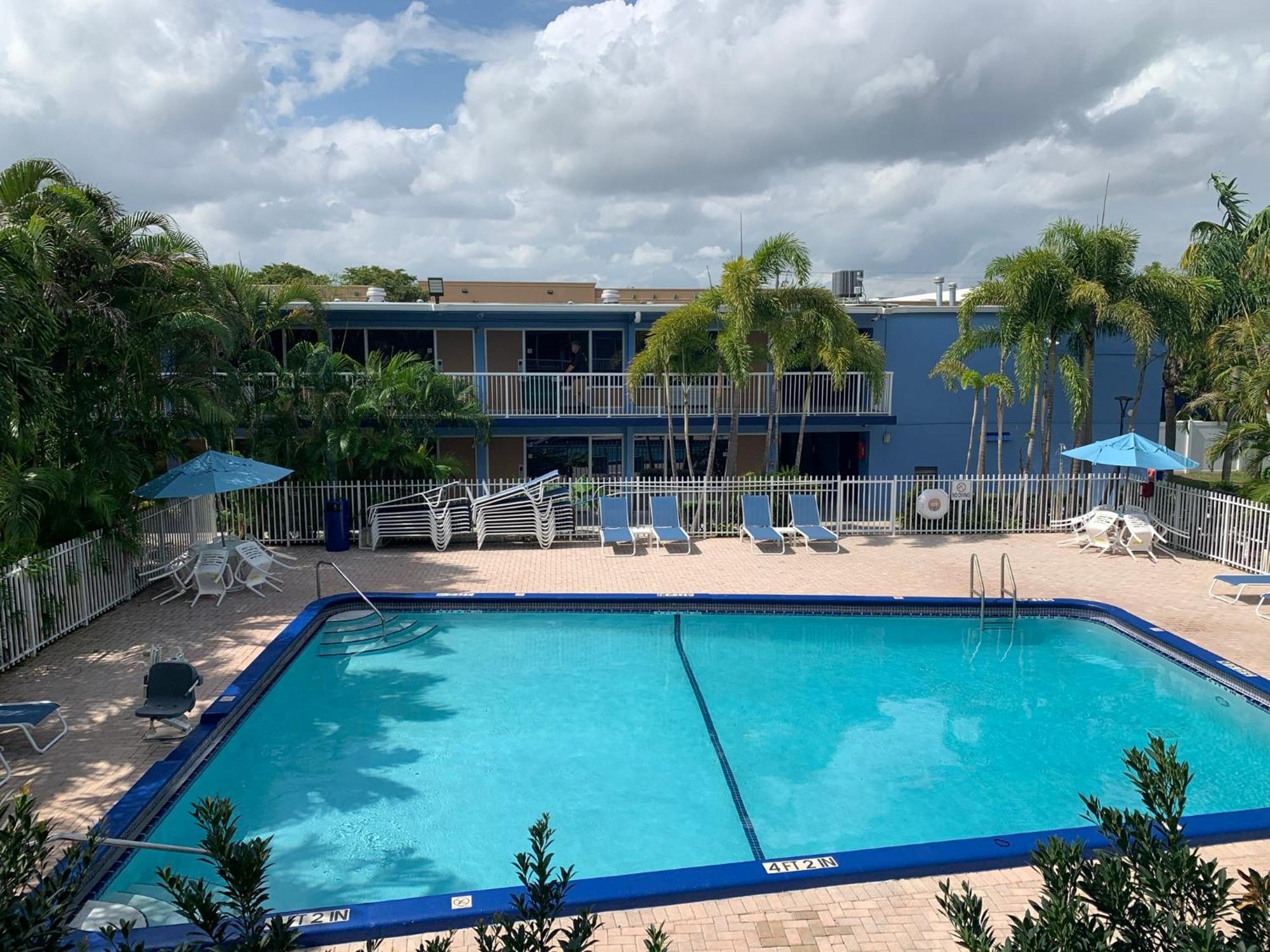 Rodeway & Lauderdale Airport & Cruise Port Hotel Dania Beach