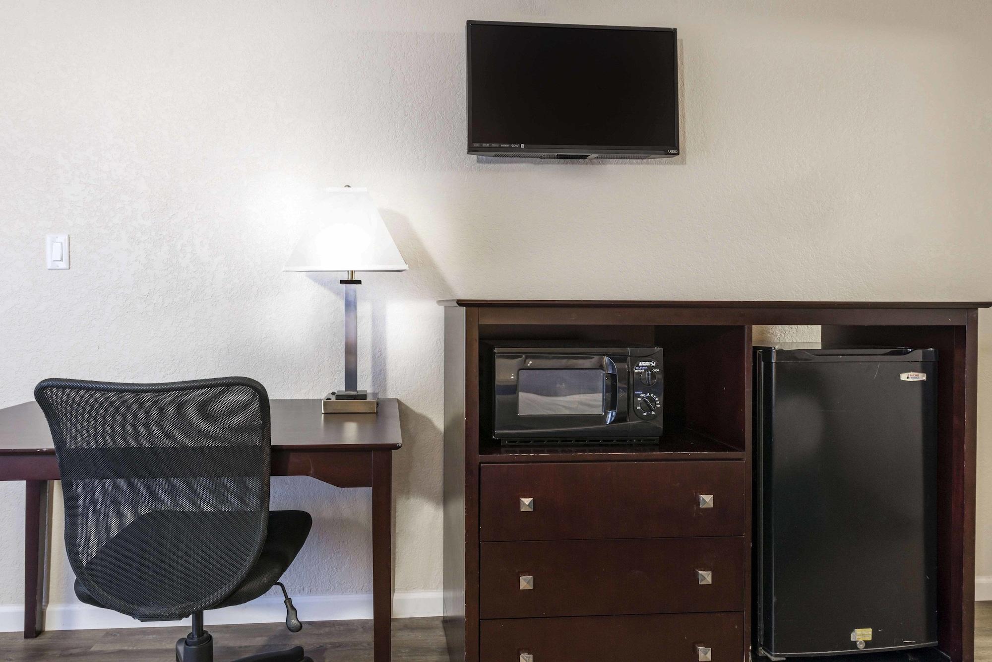 Hotel Rodeway & Lauderdale Airport & Cruise Port Dania Beach