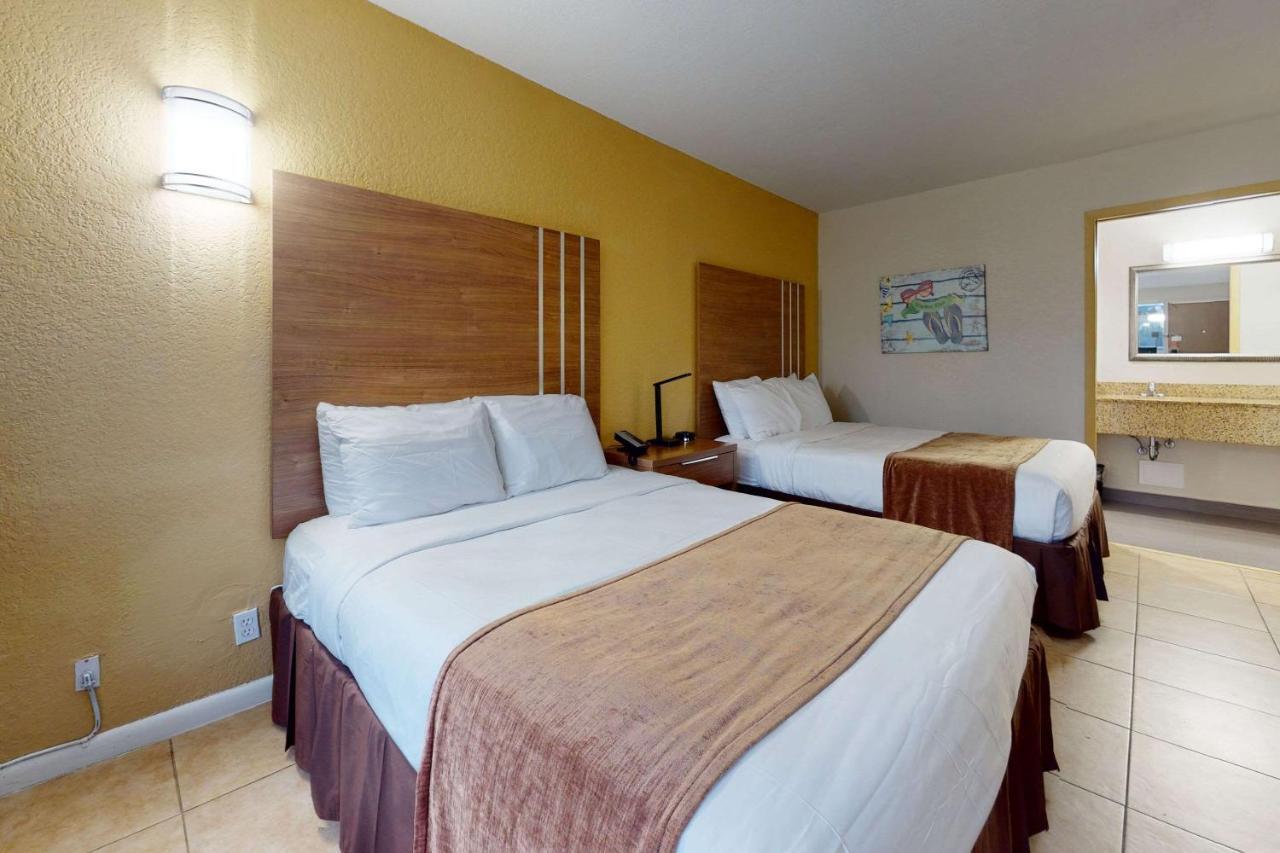 Hotel Rodeway Inn&suites Lauderdale Airport&cruise Port Dania Beach