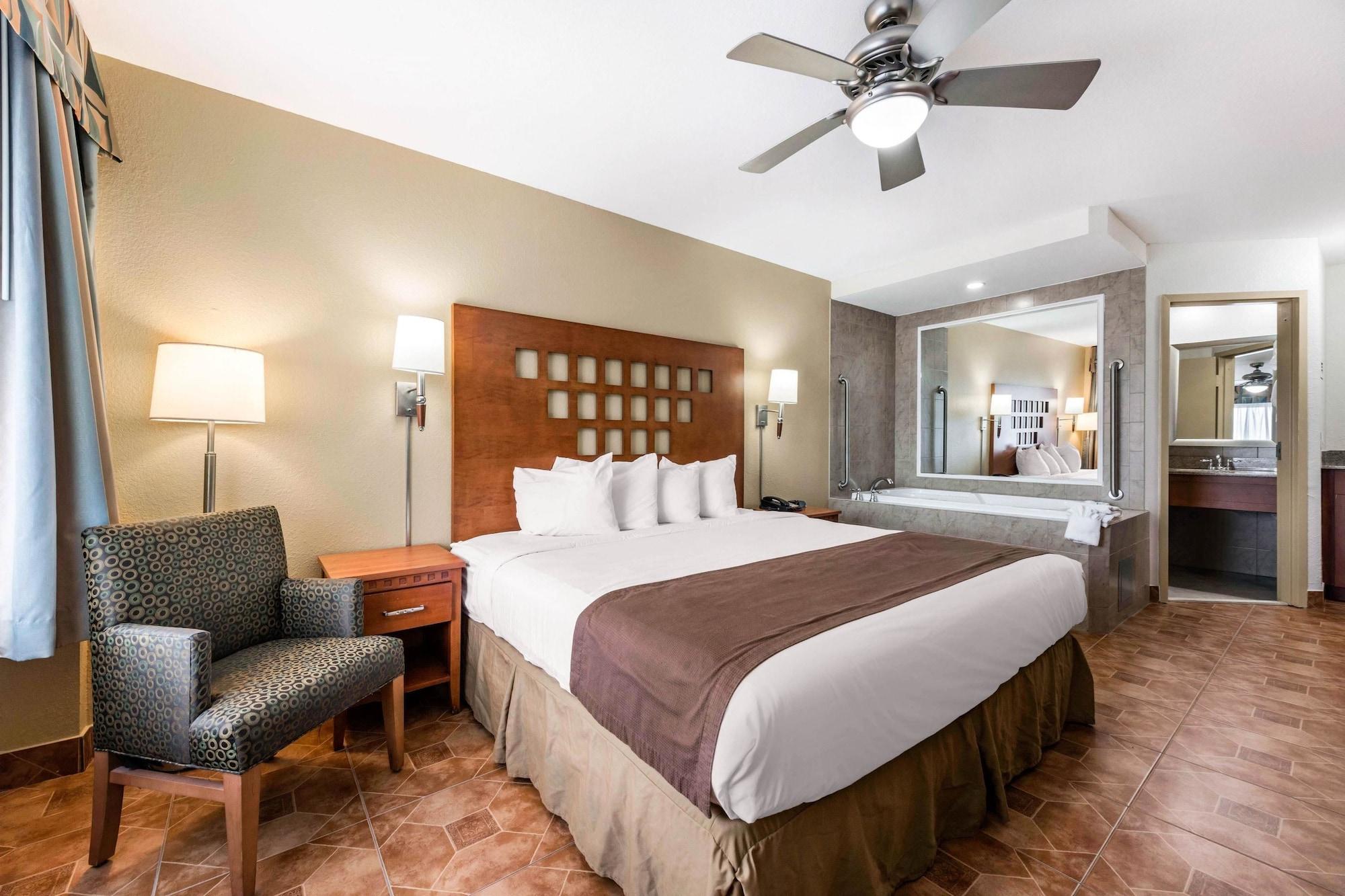 Rodeway Inn&suites Lauderdale Airport&cruise Port 3*