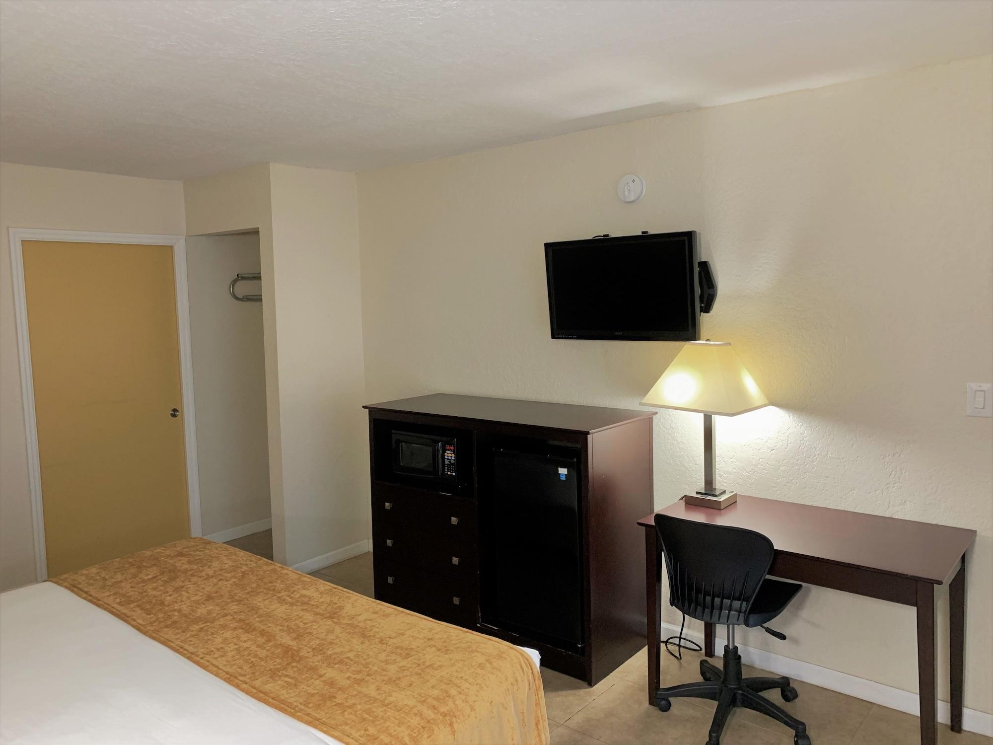 Rodeway Inn&suites Lauderdale Airport&cruise Port Hotel 3*
