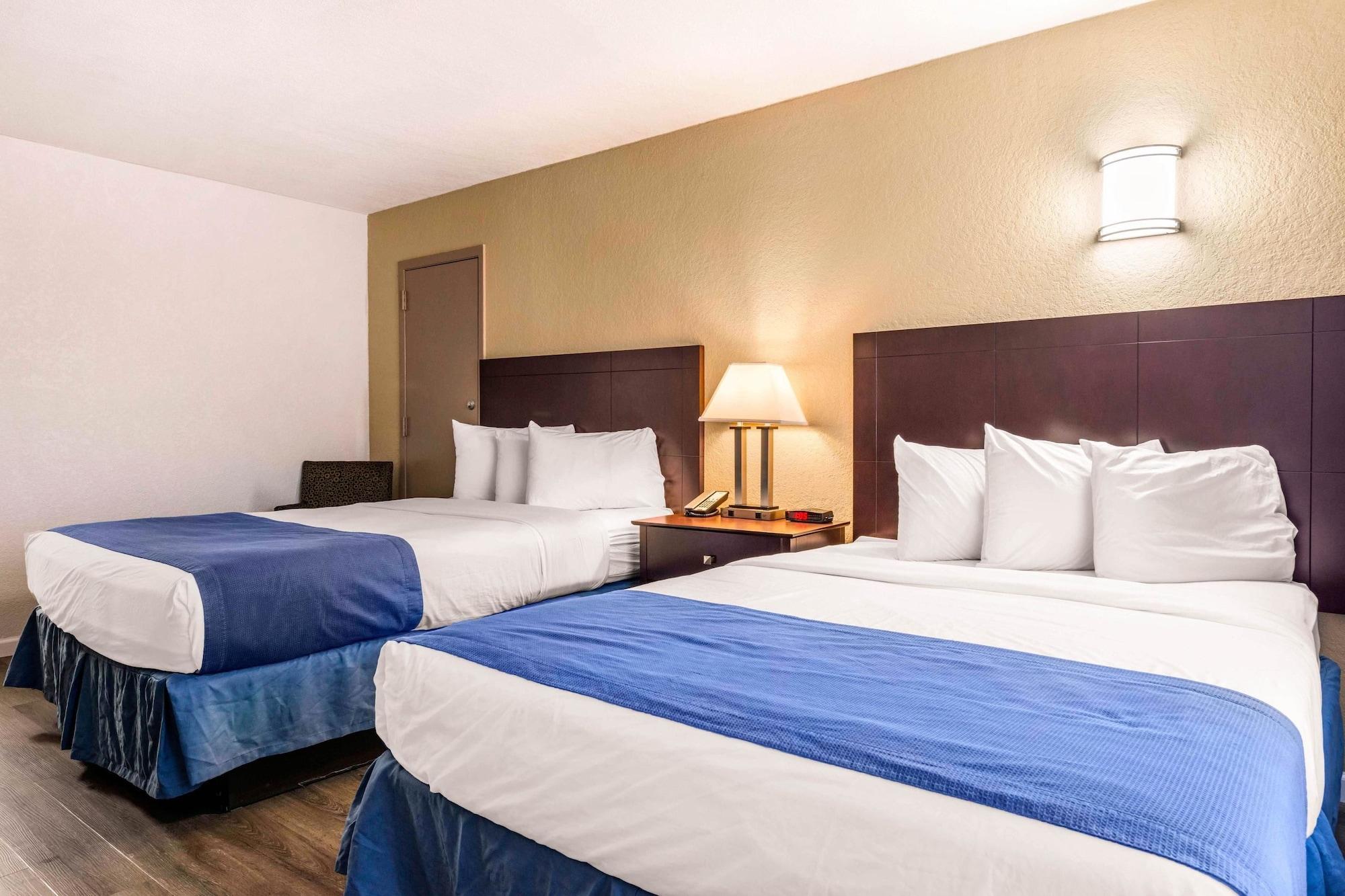 Rodeway Inn&suites Lauderdale Airport&cruise Port